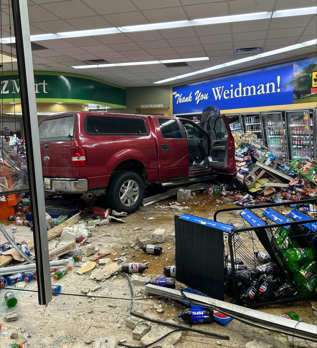 Suspected impaired driver crashes truck into central Michigan gas ...