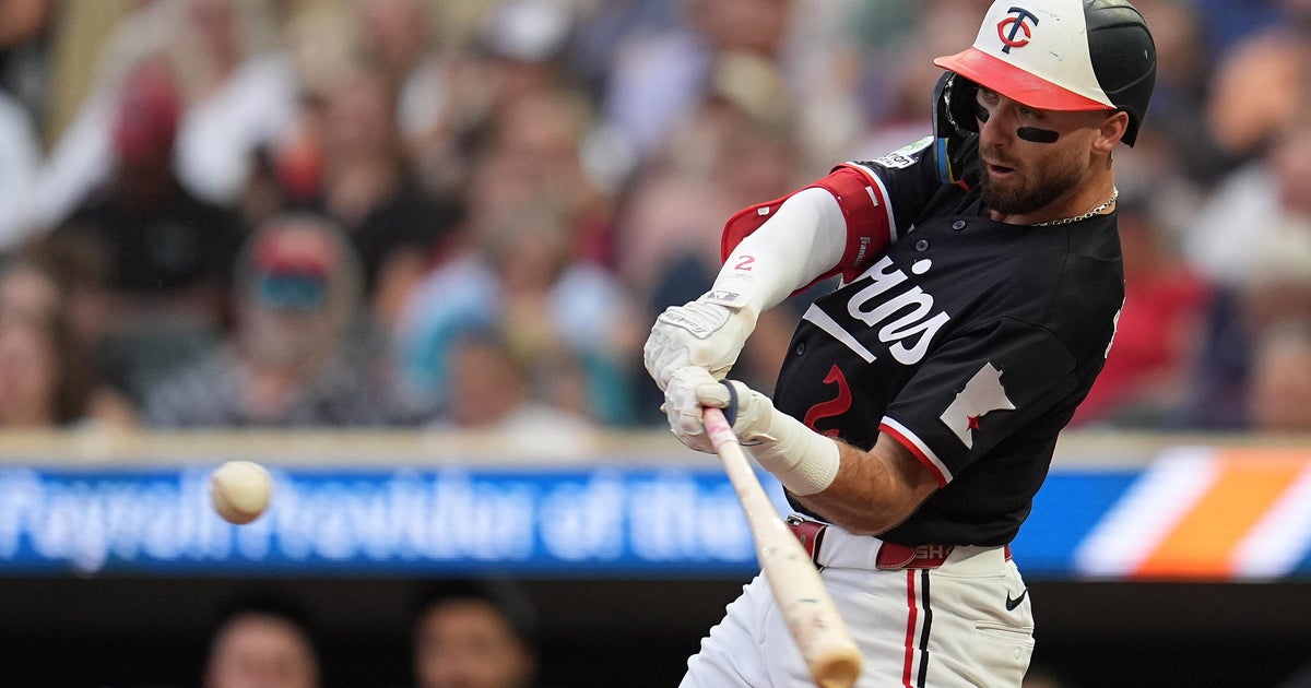 Twins hang 10 runs on the Tigers in the 6th inning of a 15-2 win as Lewis, Jeffers hit 3-run homers