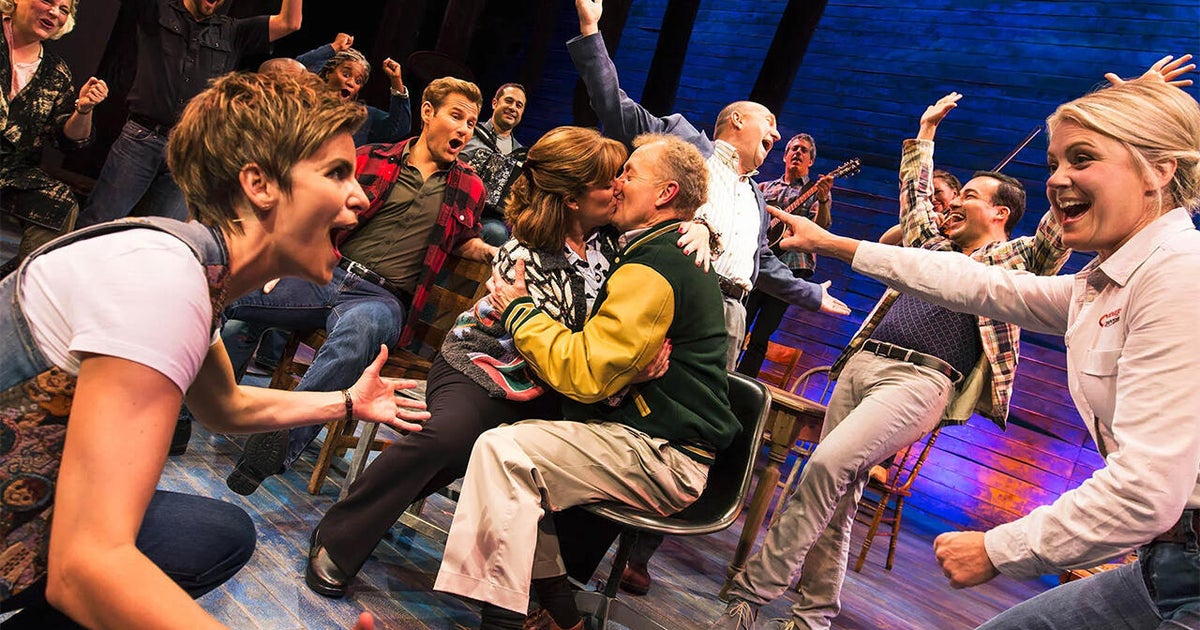 „Come From Away“: Трансформиране на трагедията в изкуство, тъмнината в светлина