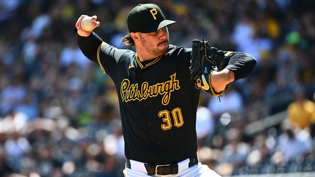 Los Angeles Angels v Pittsburgh Pirates 