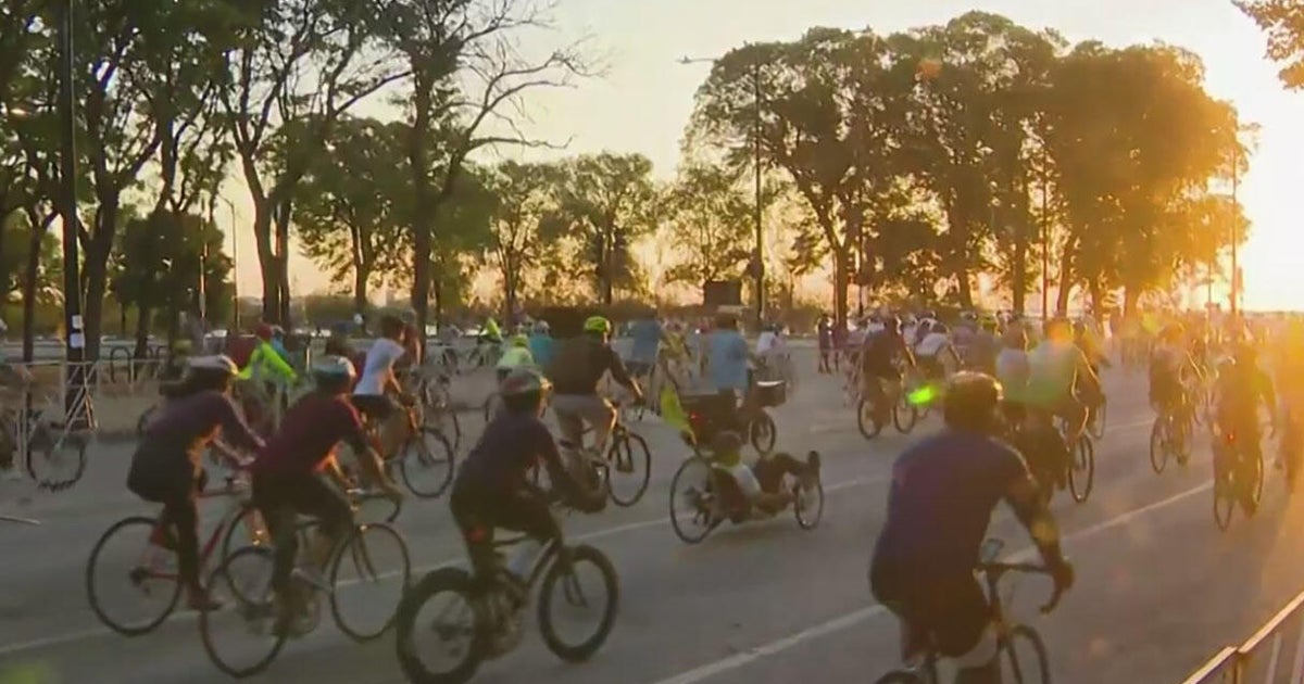 Cyclists take over DuSable Lake Shore Drive for 25th annual Bike the Drive