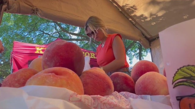 peach-festival-0907-slider.jpg 