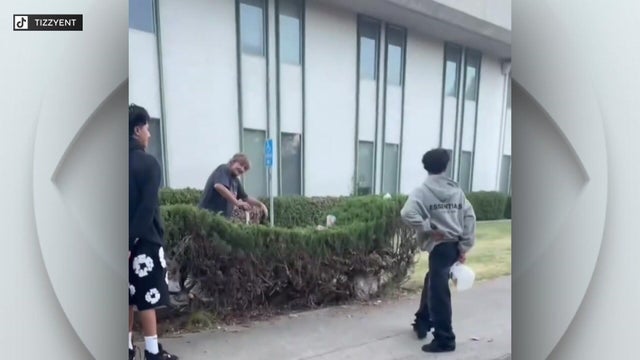 for-web-viral-video-teens-assault-homeless.jpg 