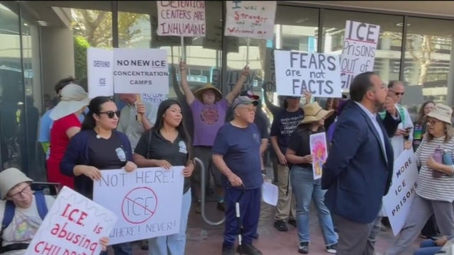 san-jose-protest-gilroy-ice-facility.jpg 