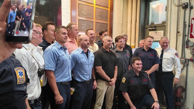 FDNY members and former Mets players 