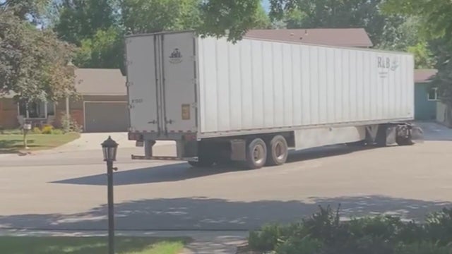 semitruck-culdesac-noco-fort-collins.jpg 