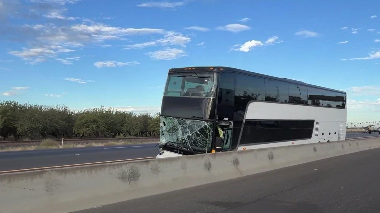 Southbound Highway 99 back open near Ripon after crash involving coach ...