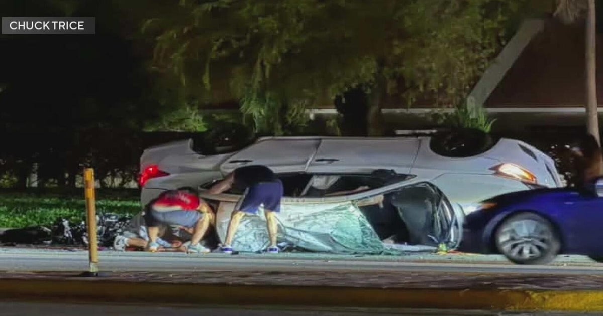 Motorcyclist, child killed in crash in Deerfield Beach crash