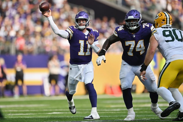 Green Bay Packers v Minnesota Vikings