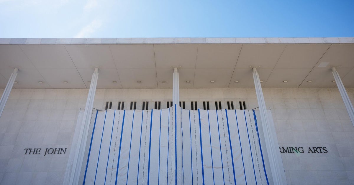Trump-aligned Kennedy Center board votes to close immediately for renovations, source says