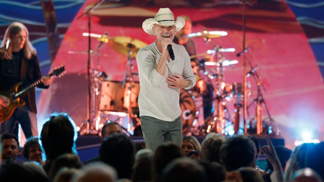 The 59th Annual CMA Awards - Show 