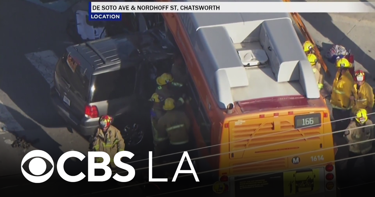 Los Angeles police say driver who slammed into Metro bus in Chatsworth ran red light