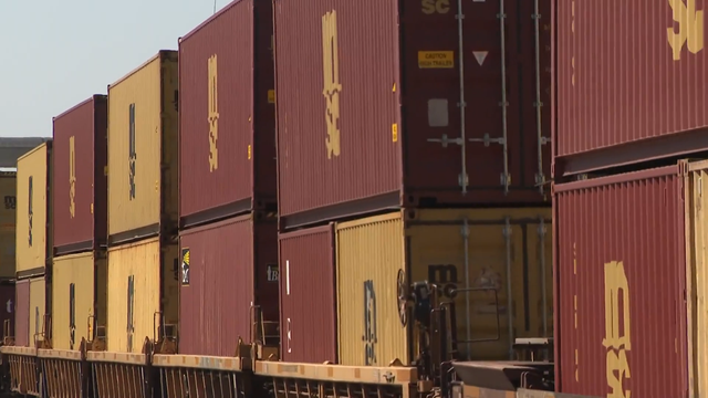 0-12-xx-zach-tease-riverside-railcar-fire-mp4.png 