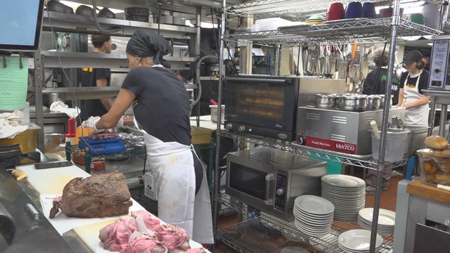 gas-price-restaurants.jpg 