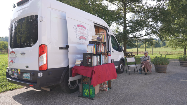 traveling-bookstore.png 