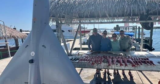 Рибарска лодка се навива в голям американски военен дрон край бреговете на Флорида