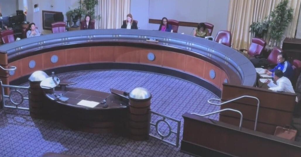 Proposed moratorium on new Oakland data centers passed by city council committee