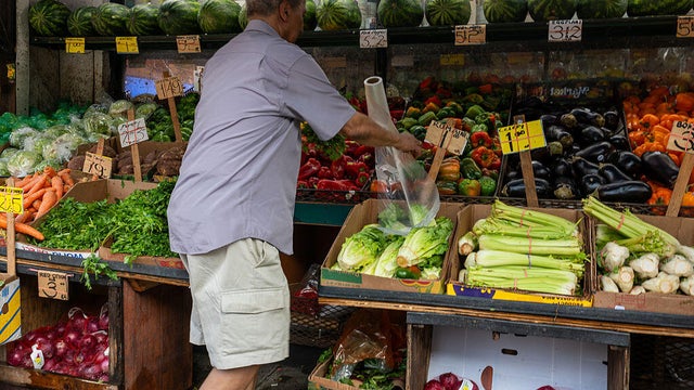 Price Of Lettuce Drops, As Cyclospora Concerns Scare Consumers Away 