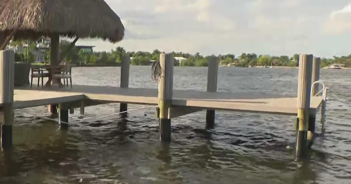 cbsnews.com - Ted  Scouten - Hollywood to monitor new seawall panels during king tide period beginning Saturday
