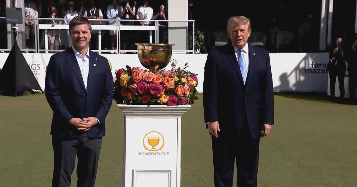 Тръмп присъства на Presidents Cup; дуелни протести, проведени извън Медина