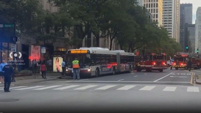 mag-mile-bus-crash-1.jpg 