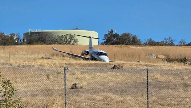 plane-off-runway-auburn-credit-travis-stelios.jpg
