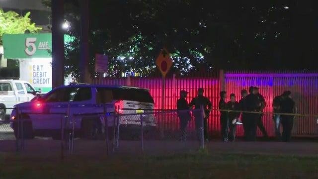 2 men hospitalized after shooting in Overtown, Miami police say