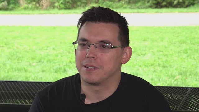 Man starts support group after stranger stops him from taking his life