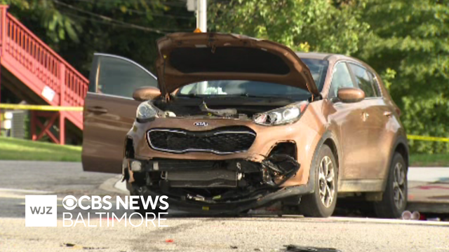 Video shows deadly crash involving motorcycle, stolen car in Baltimore