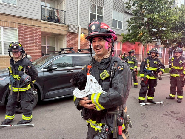 lakewood-center-ave-apt-fire-1-wmfr.jpg