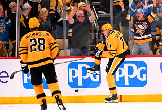 Philadelphia Flyers v Pittsburgh Penguins - Game One