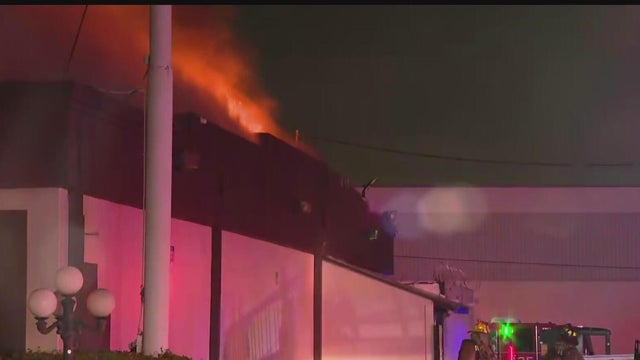 Fire damages Dallas gentlemen&rsquo;s club overnight