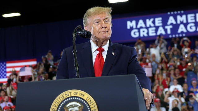 Trump courts voters in red states