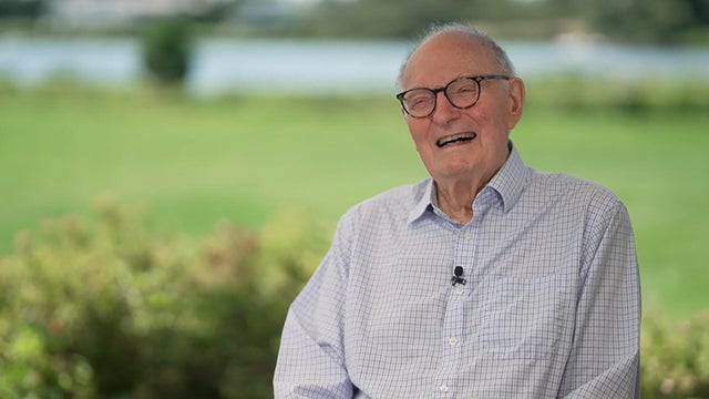 Alan Alda on fighting Parkinson's with laughter