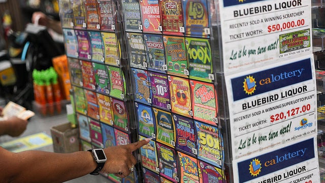 US-LIFESTYLE-LOTTERY-GAMING 