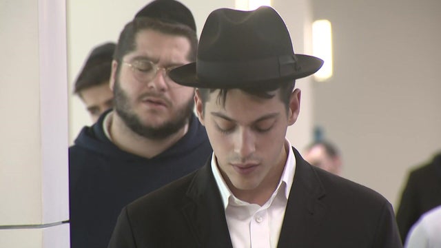 rozner-5p-pkg-oct-7-jew-wcbsj9iq-hi-res-still.jpg 
