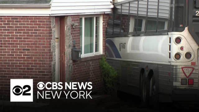 NJ Transit bus slams into Englewood home