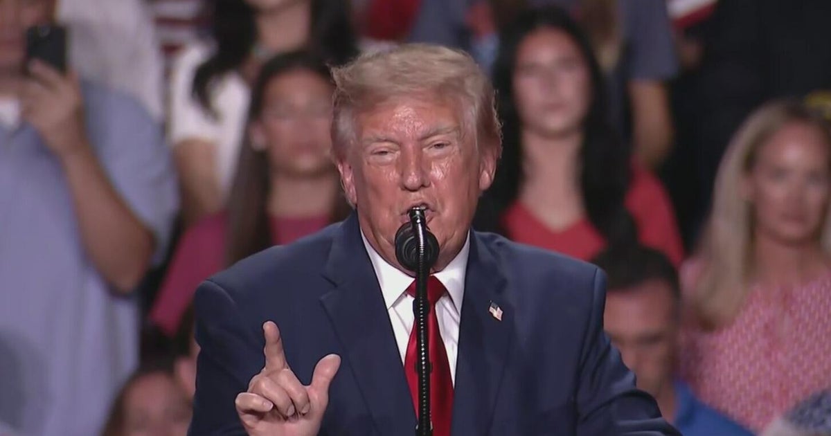 Trump, Ken Paxton rally in San Antonio ahead of midterm election - CBS ...