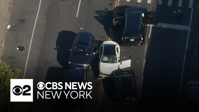 2 pedestrians die after Bronx chain-reaction crash, officials say