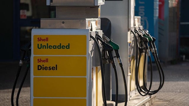 Colorado Gov. Jared Polis signs executive order to help lower gas prices