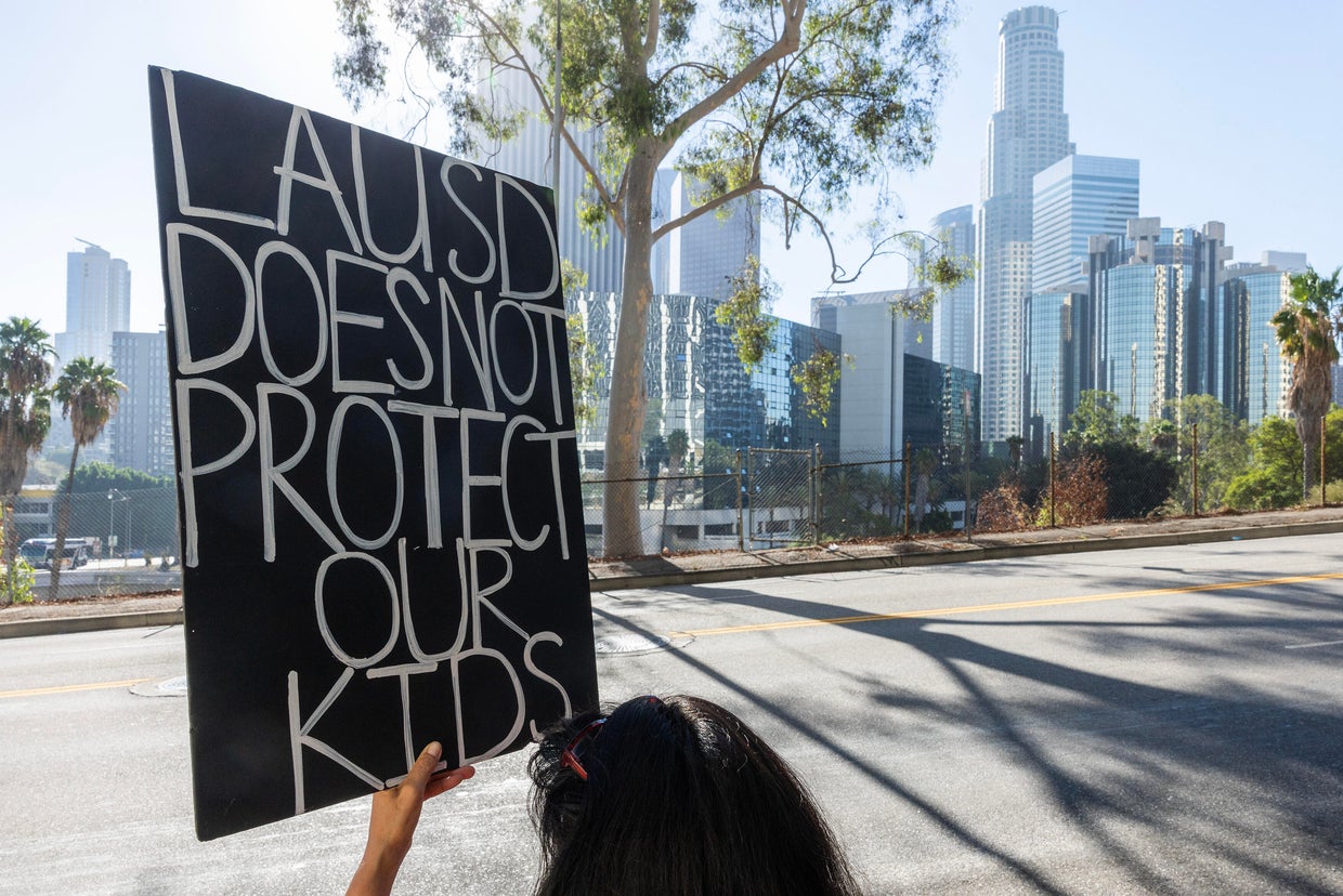 LAUSD parents rally for police at schools