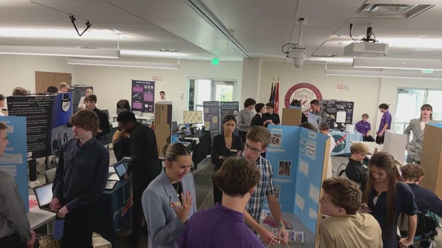 Colorado students meet with NASA mentors in HUNCH program review