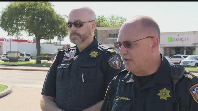 ICE agent strikes, injures man with vehicle during pursuit in Houston