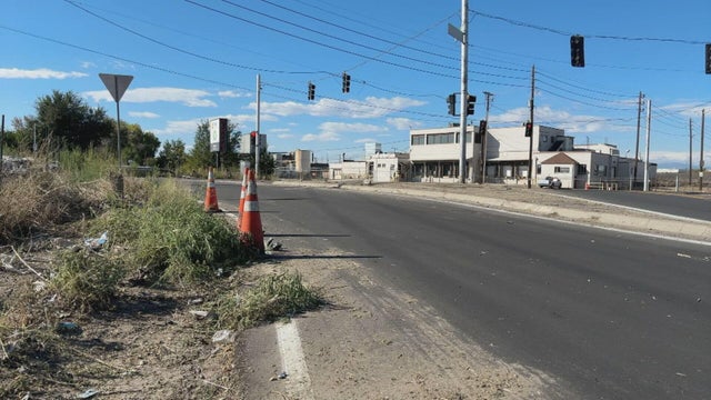 Stabbing suspect's vehicle crashes following pursuit in Denver, three people taken into custody