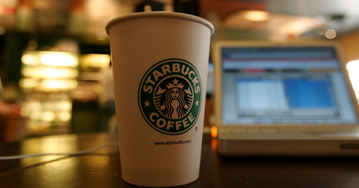Starbucks отрича планове за закупуване на Chipotle след съобщение за възможно поглъщане