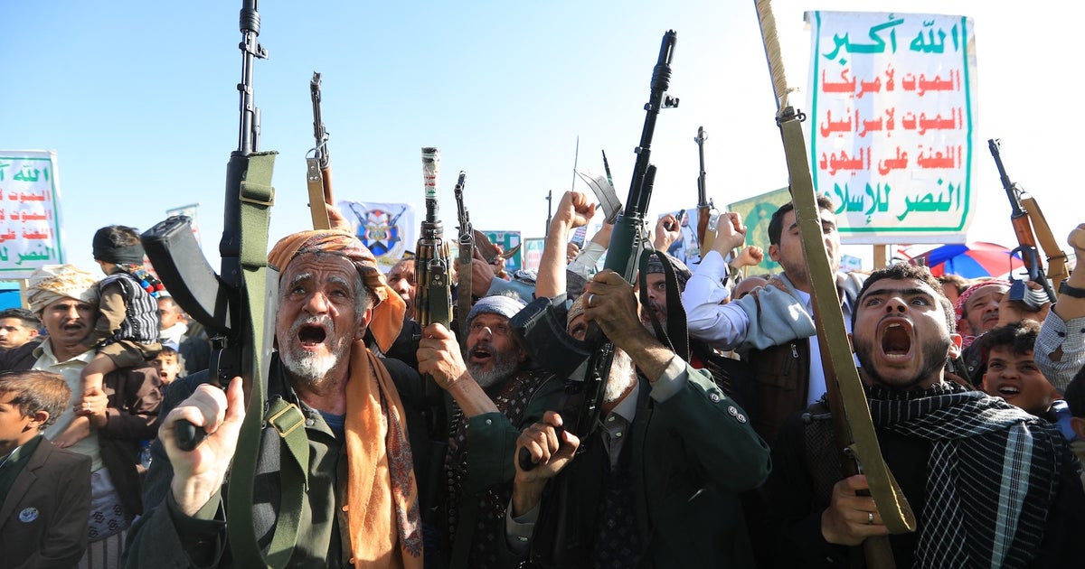 Houthis attack Riyadh's airport in Saudi Arabia 4 times in the past week