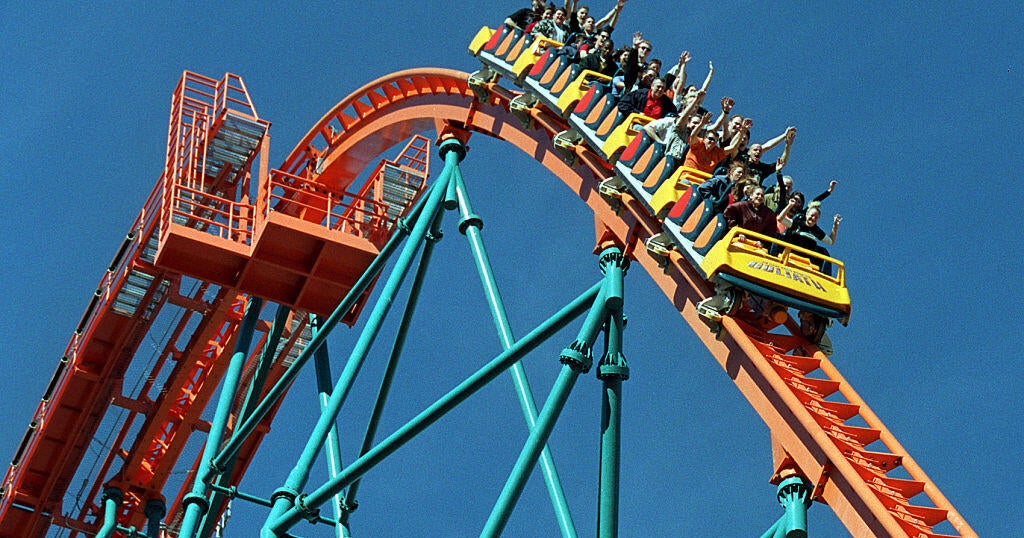 Six Flags временно затваря 9 атракции в 6 парка след смъртоносен инцидент на влакче в Джорджия