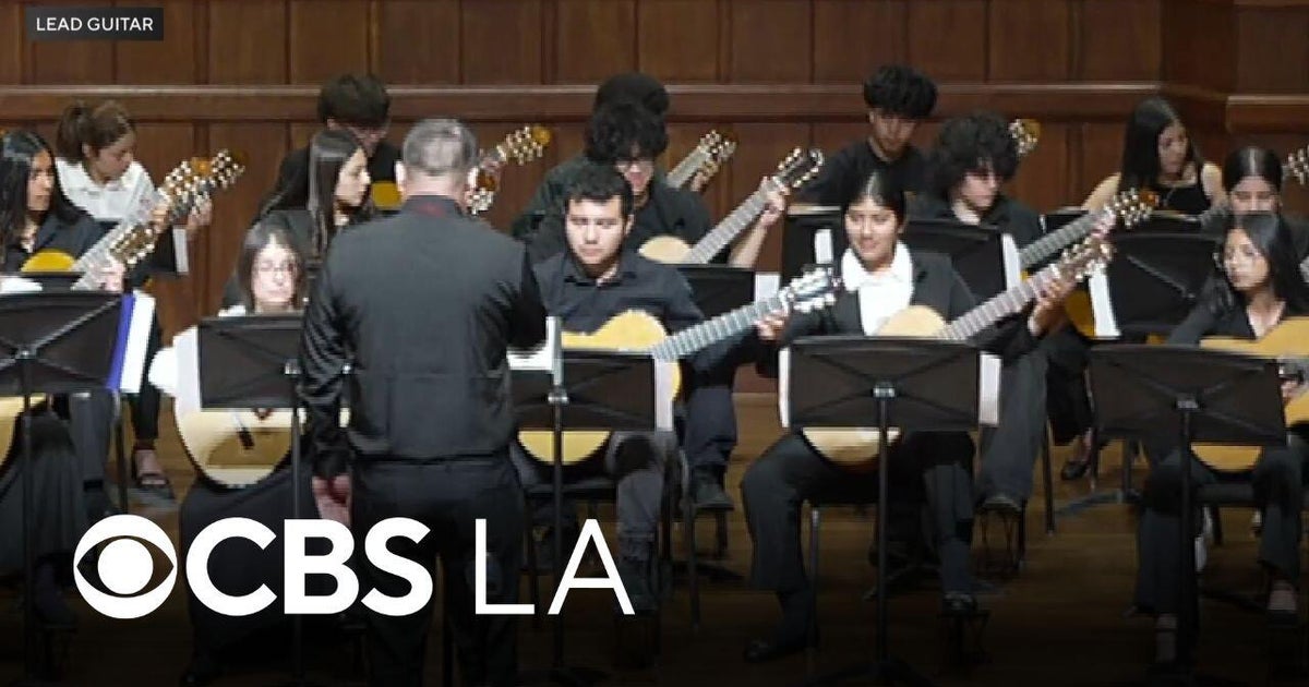 Free music instruction offered for hundreds of LAUSD students through Lead Guitar nonprofit