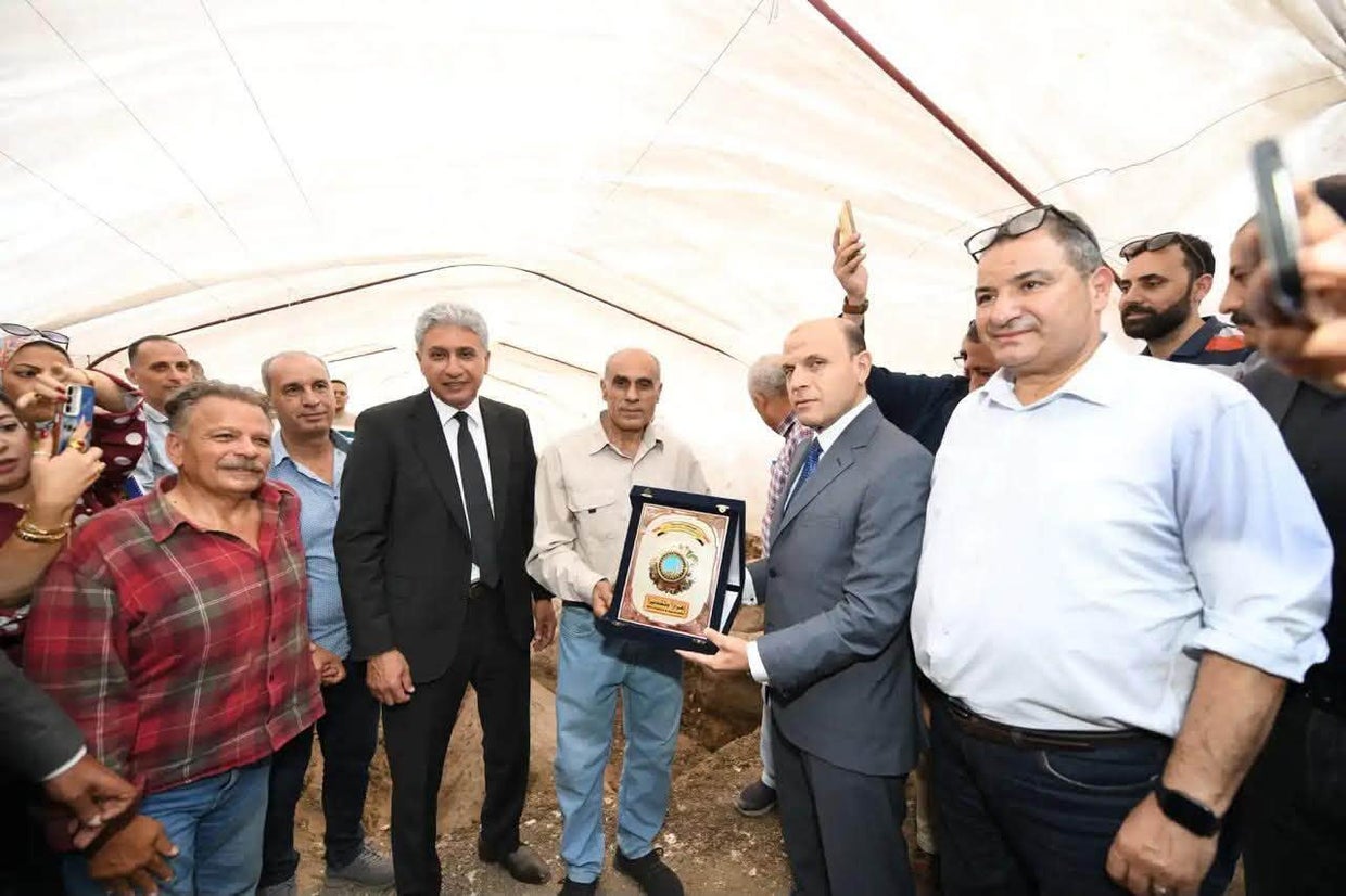 Khaled al-Shahat is recognized by Egyptian Minister of Tourism and Antiquities Sherif Fathy, Oct. 14, 2026. Egyptian Ministry of Tourism and Antiquities