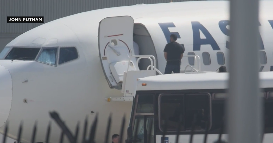 ICE deportation flights end at Dallas Love Field, shift to Fort Worth ...